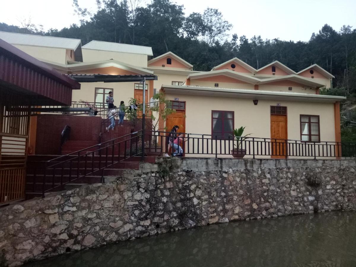 Hoa Lan Hotel Bac Kan Bagian luar foto